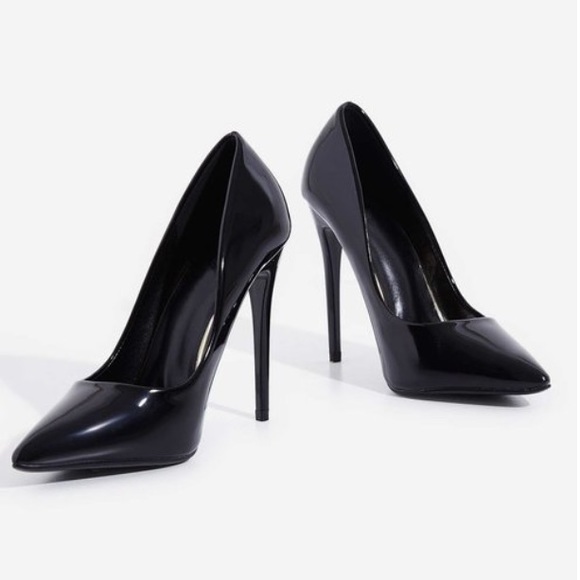 BASIC BLACK PUMP - Picture 1 of 6